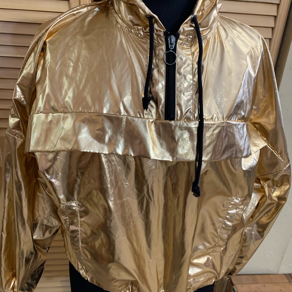 Gold Jacket - Picture 2 of 4